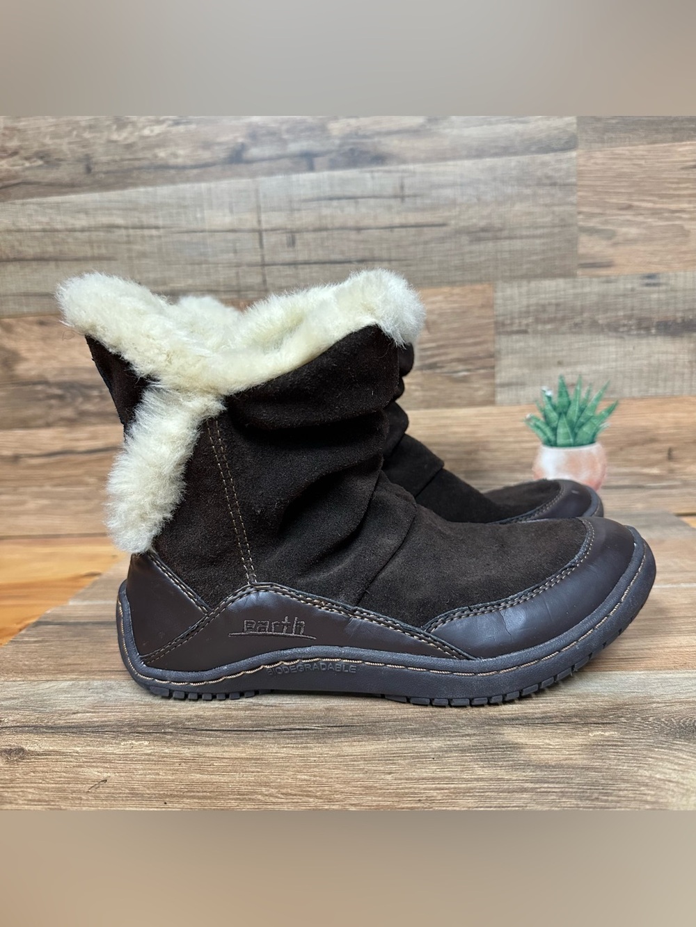 Kalso Earth Invent Brown Suede Leather Fur Side Zip Ankle Boot Women 6 boho